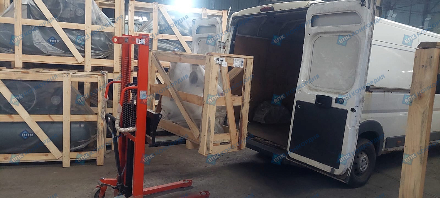 Отгрузка поршневого компрессора Remeza СБ4-100.OLD15T в г. Санкт-Петербург